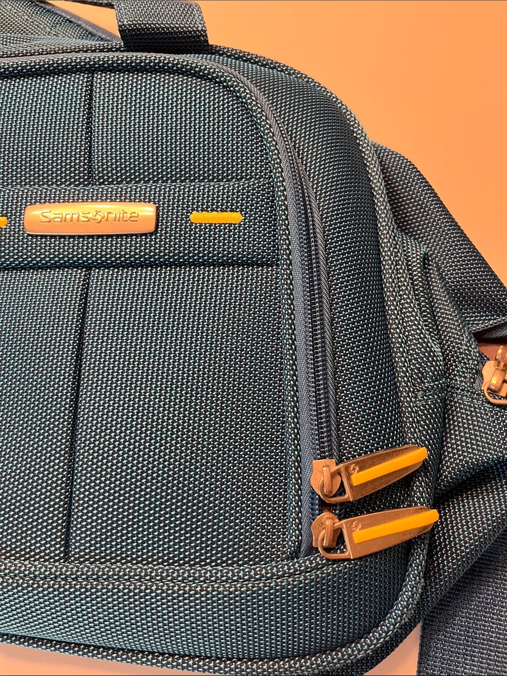 Samsonite - Picture 4 of 10